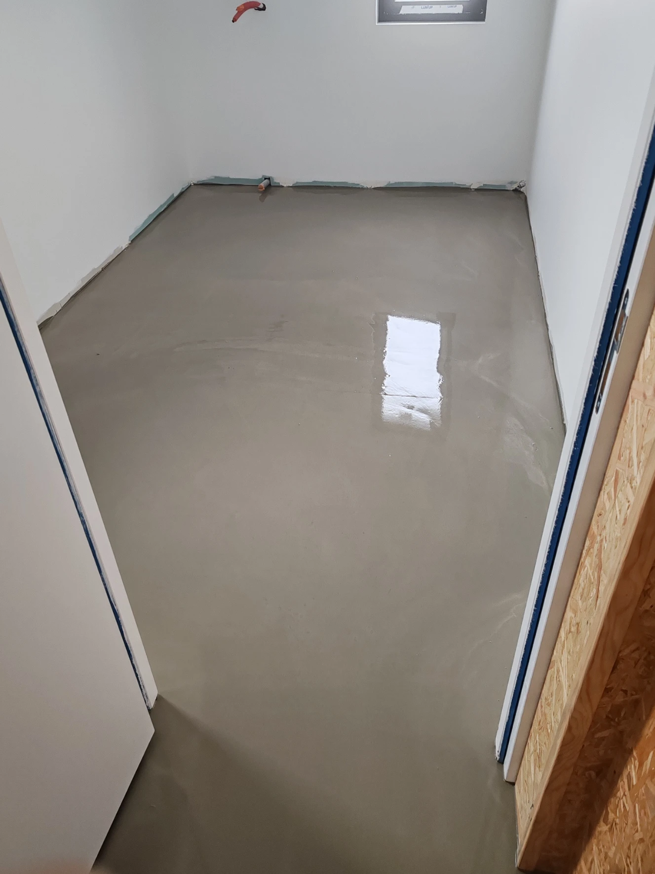 ragréage et pose sol pvc avec soudure