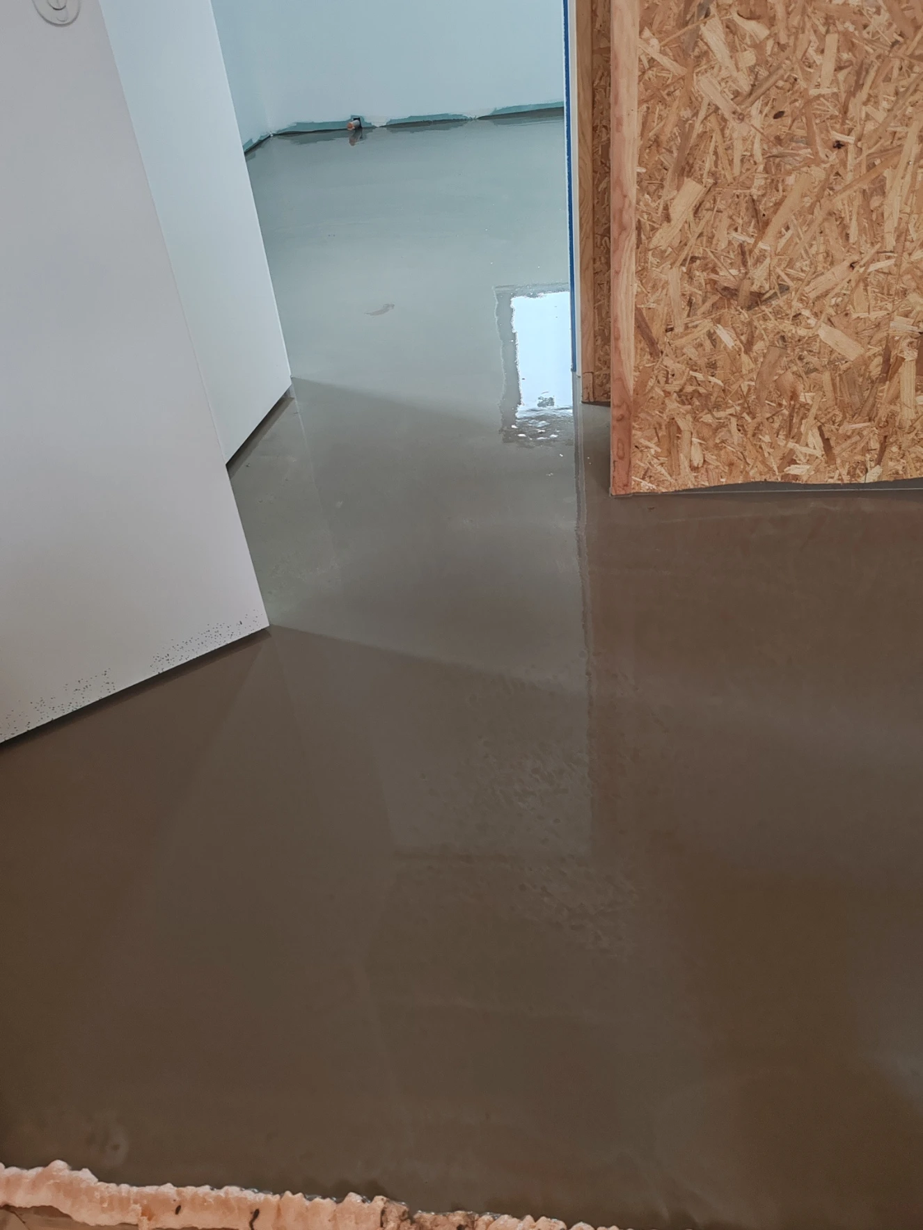 ragréage et pose sol pvc avec soudure