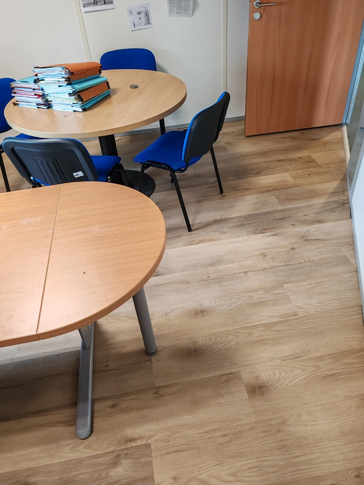 pose lames pvc plombantes